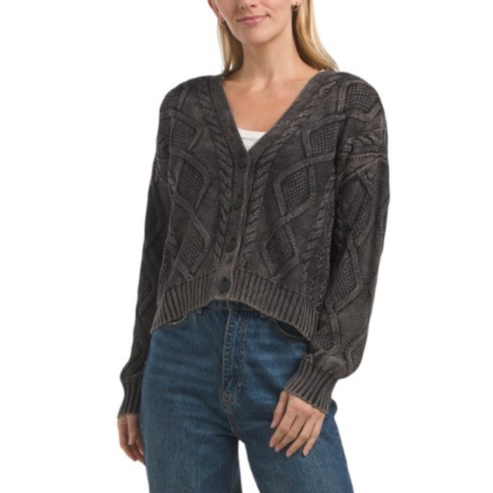 Women's Gray Cable Knit Sweater